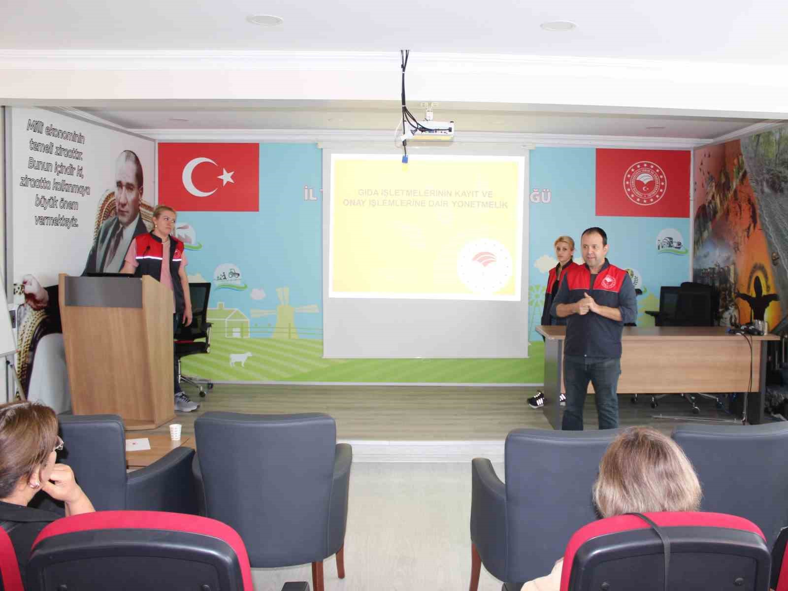 Kadın &ccedil;ift&ccedil;iye  "İyi Tarım Uygulamaları" eğitimi
