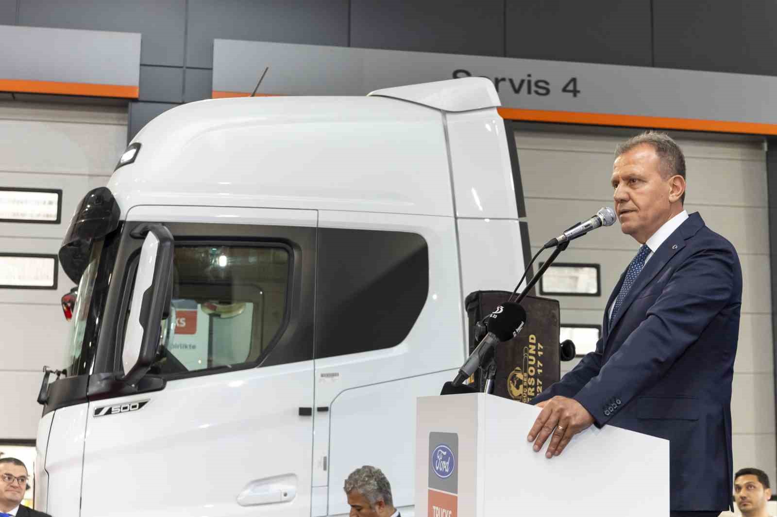 Seçer: "100 nakliyeci esnafına hizmet edecek bir nakliyeciler sitesi inşa ettik"