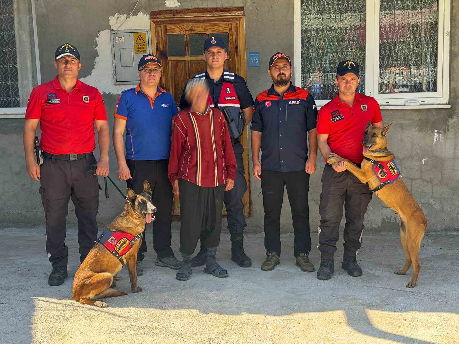 Karaman'da kaybolan yaşlı adamı iz takip köpekleri buldu İhlas Haber Ajansı