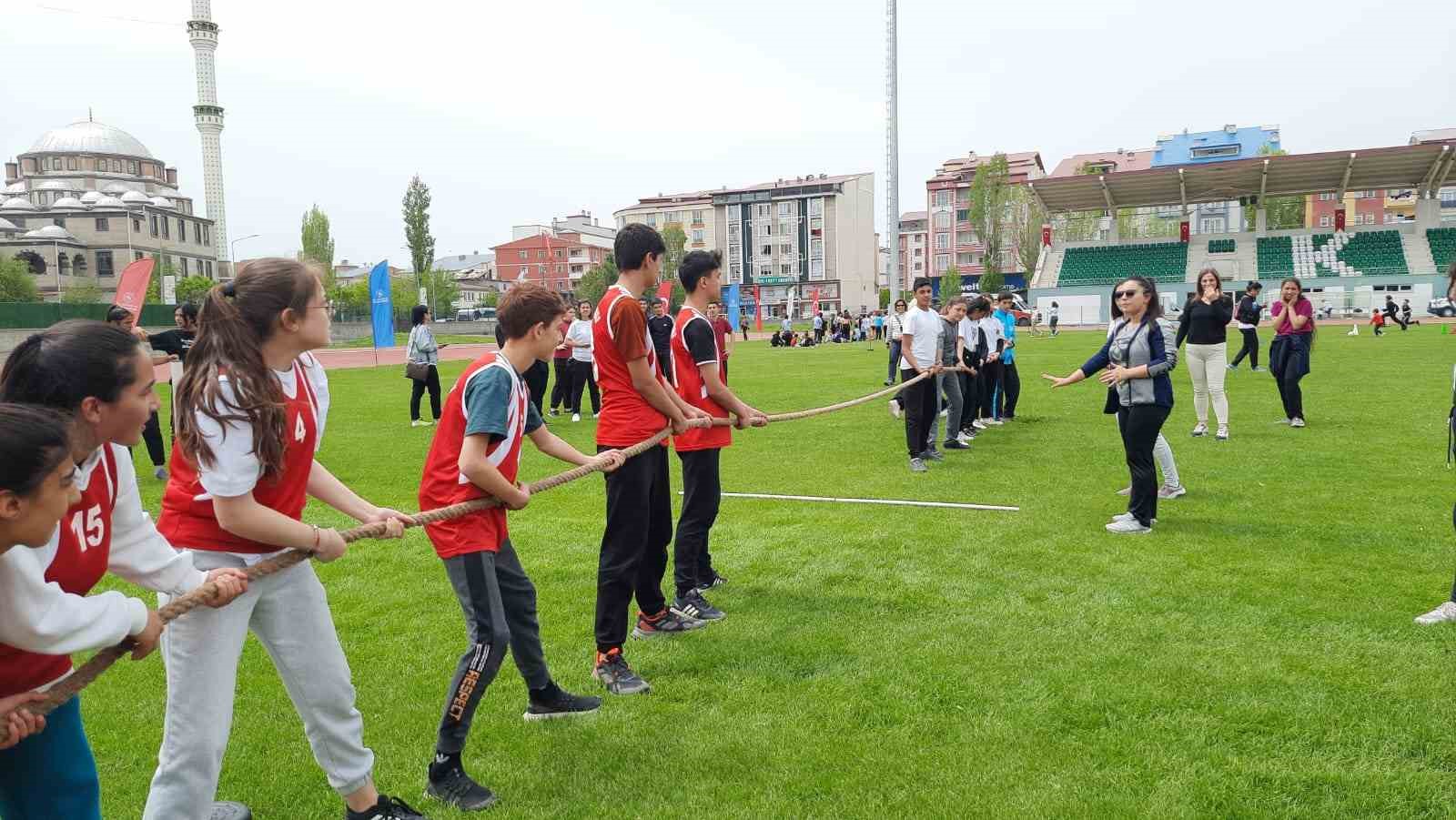 Kars’ta fiziksel eğitim oyunları