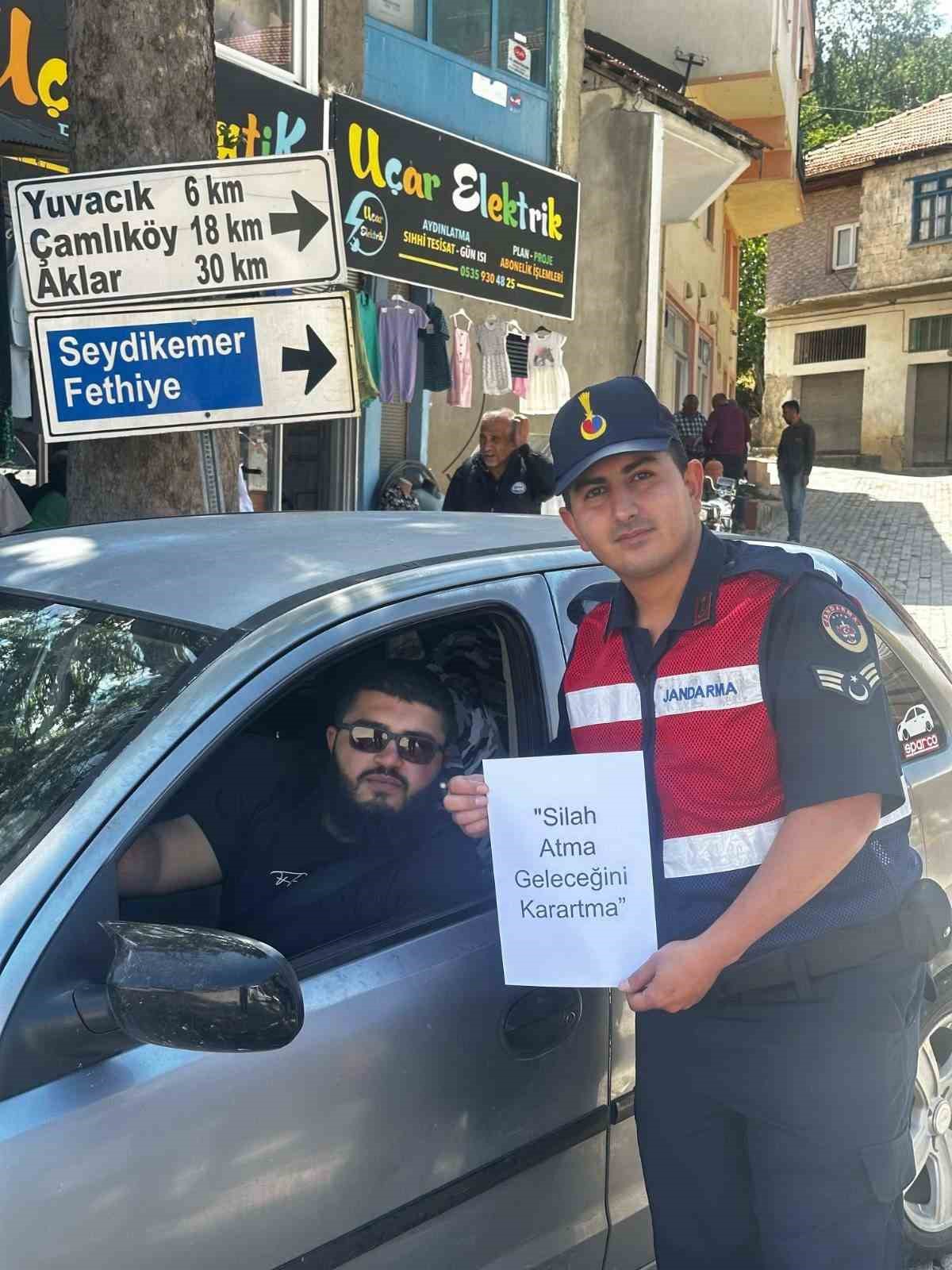 Kaş&rsquo;ta &lsquo;Mutluluğa kurşun sıkma, geleceğini karartma&rsquo; projesi başladı
