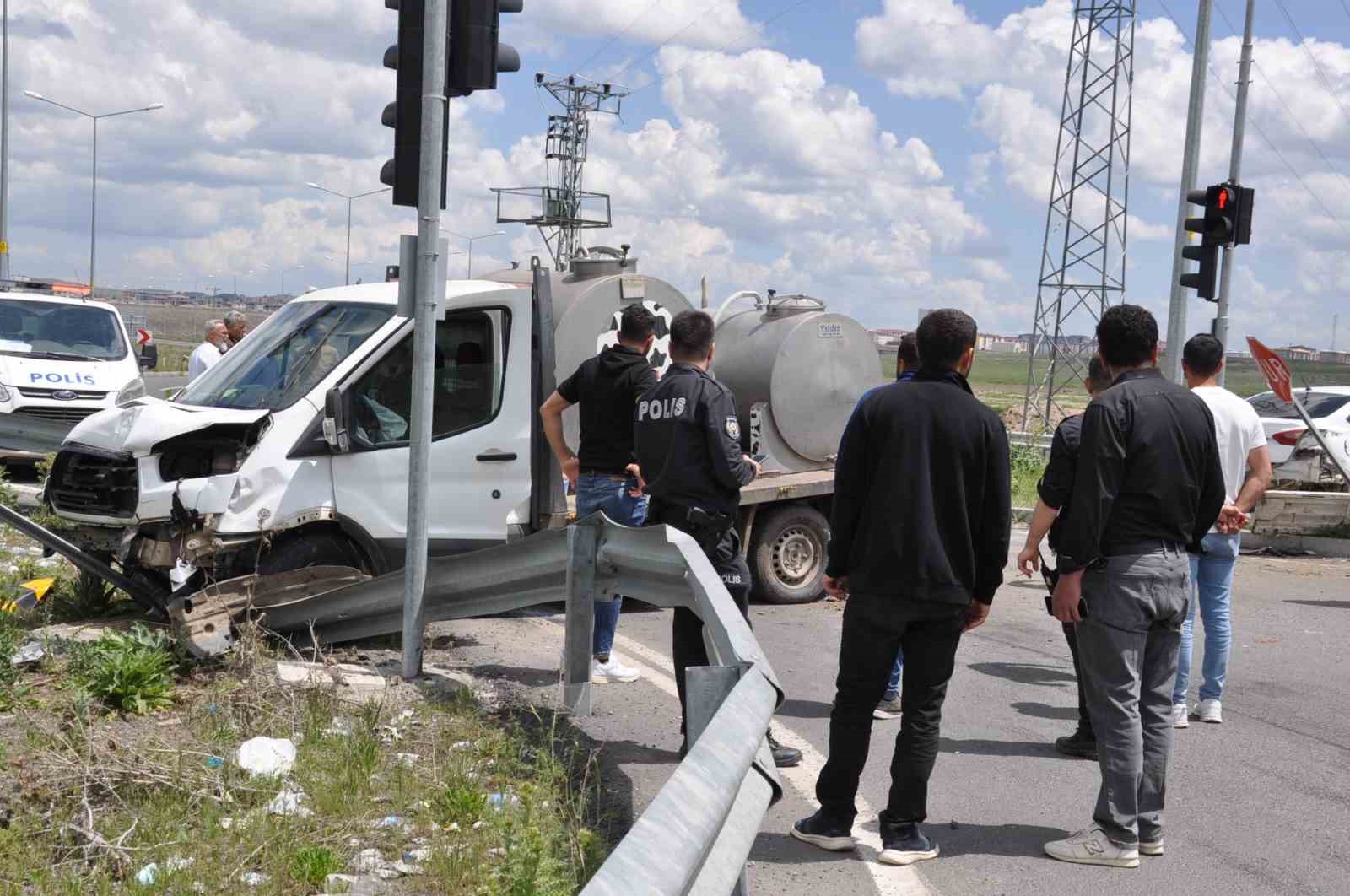 Kars&rsquo;ta trafik kazası: 4 yaralı

