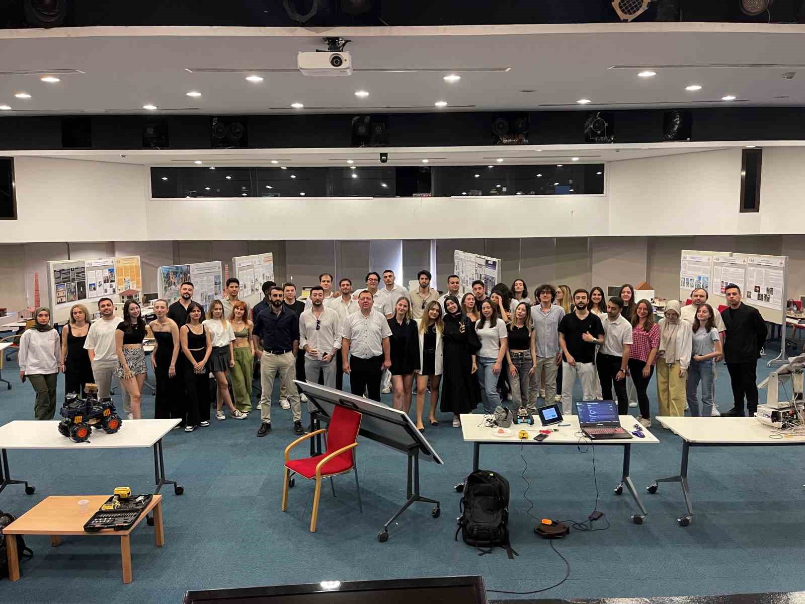 Tarihi yapılarda deprem sim&uuml;lasyonu
