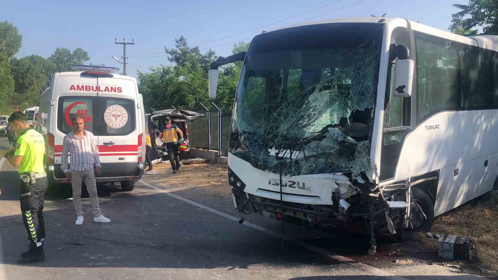 Tekirdağ&rsquo;da feci kaza: 2 &ouml;l&uuml;, 10 yaralı

