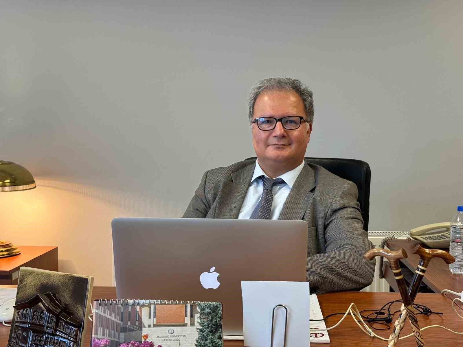 Anadolu &Uuml;niversitesi yapay zeka odaklı &ccedil;alışmaları ile &ouml;ne &ccedil;ıkacak
