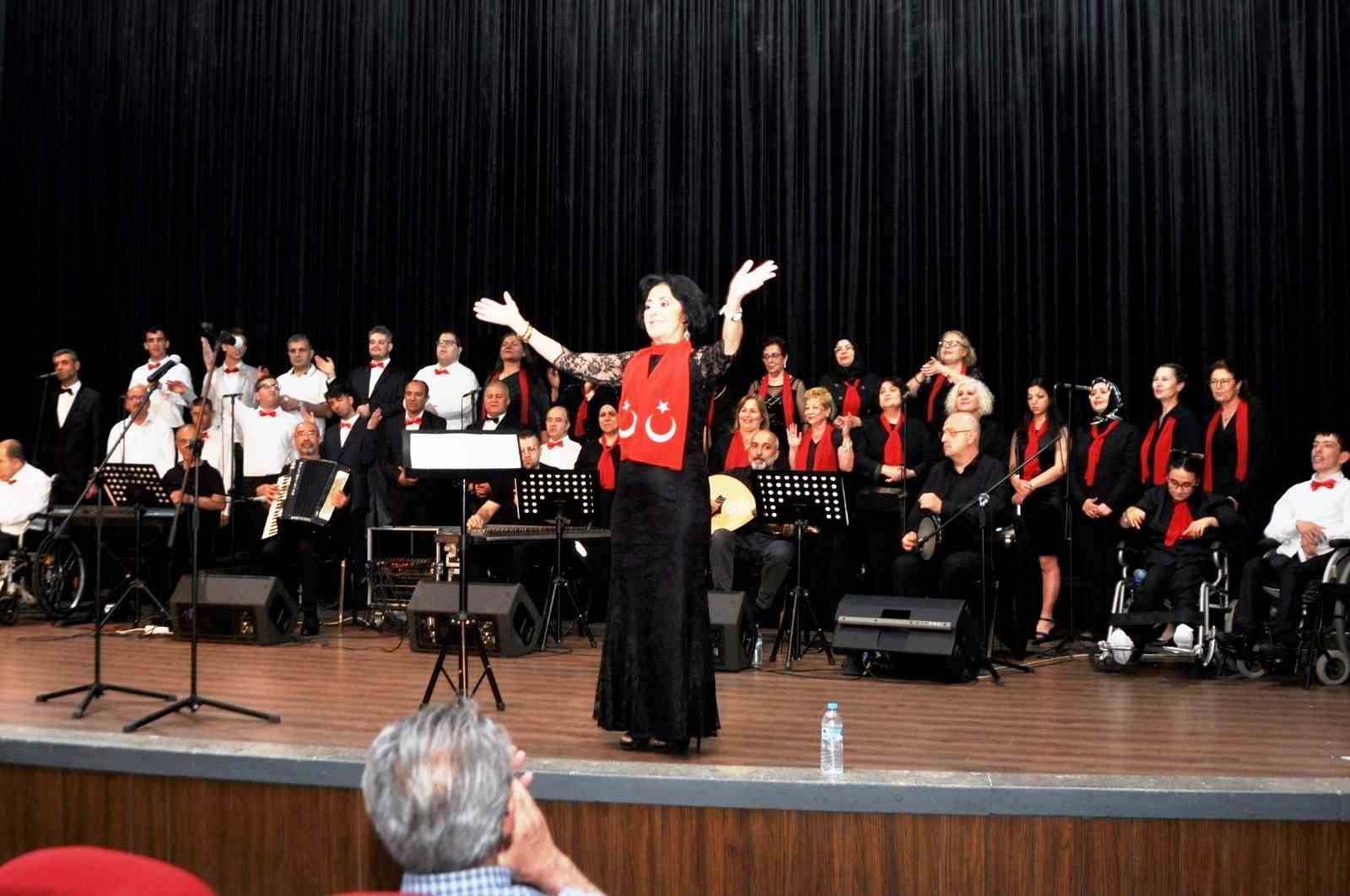 Engelsiz Düşler korosundan muhteşem konser
