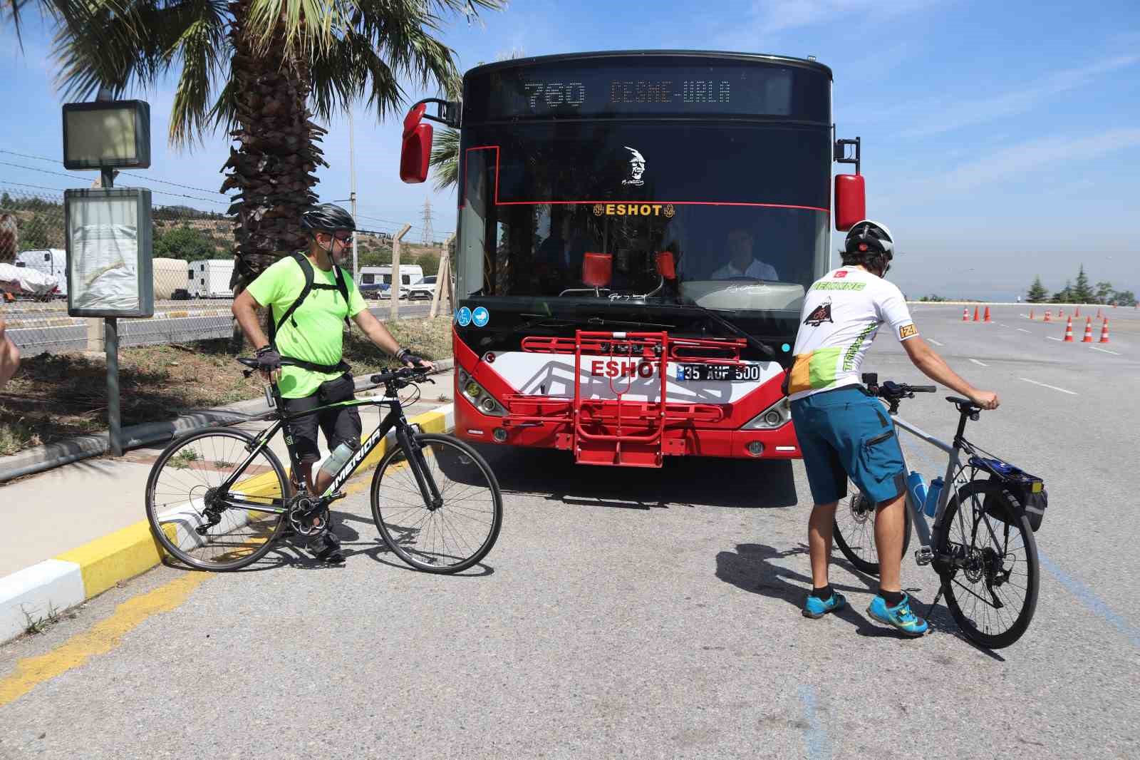 ESHOT şof&ouml;rleri, bisiklet s&uuml;r&uuml;c&uuml;l&uuml;ğ&uuml;n&uuml; deneyimledi
