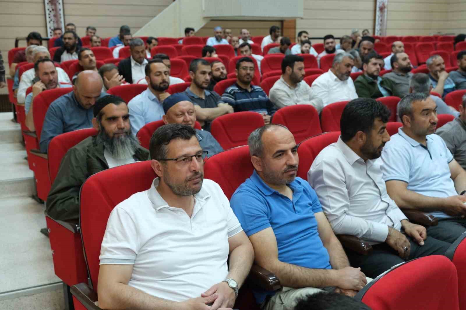 Yaz Kur&rsquo;an Kursları semineri yapıldı
