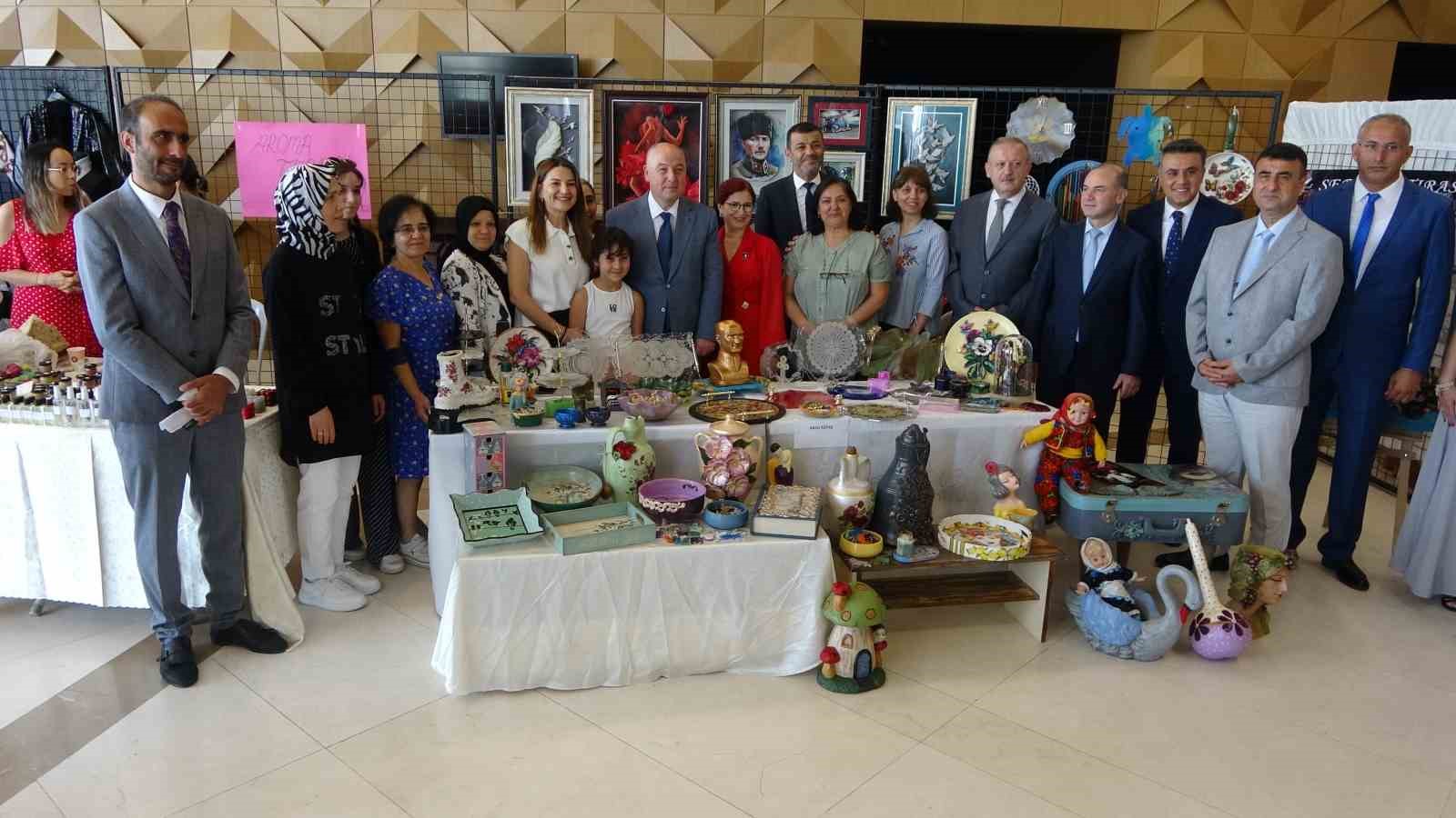 115 kursta hazırlanan binlerce el emeği eser beğeni topladı
