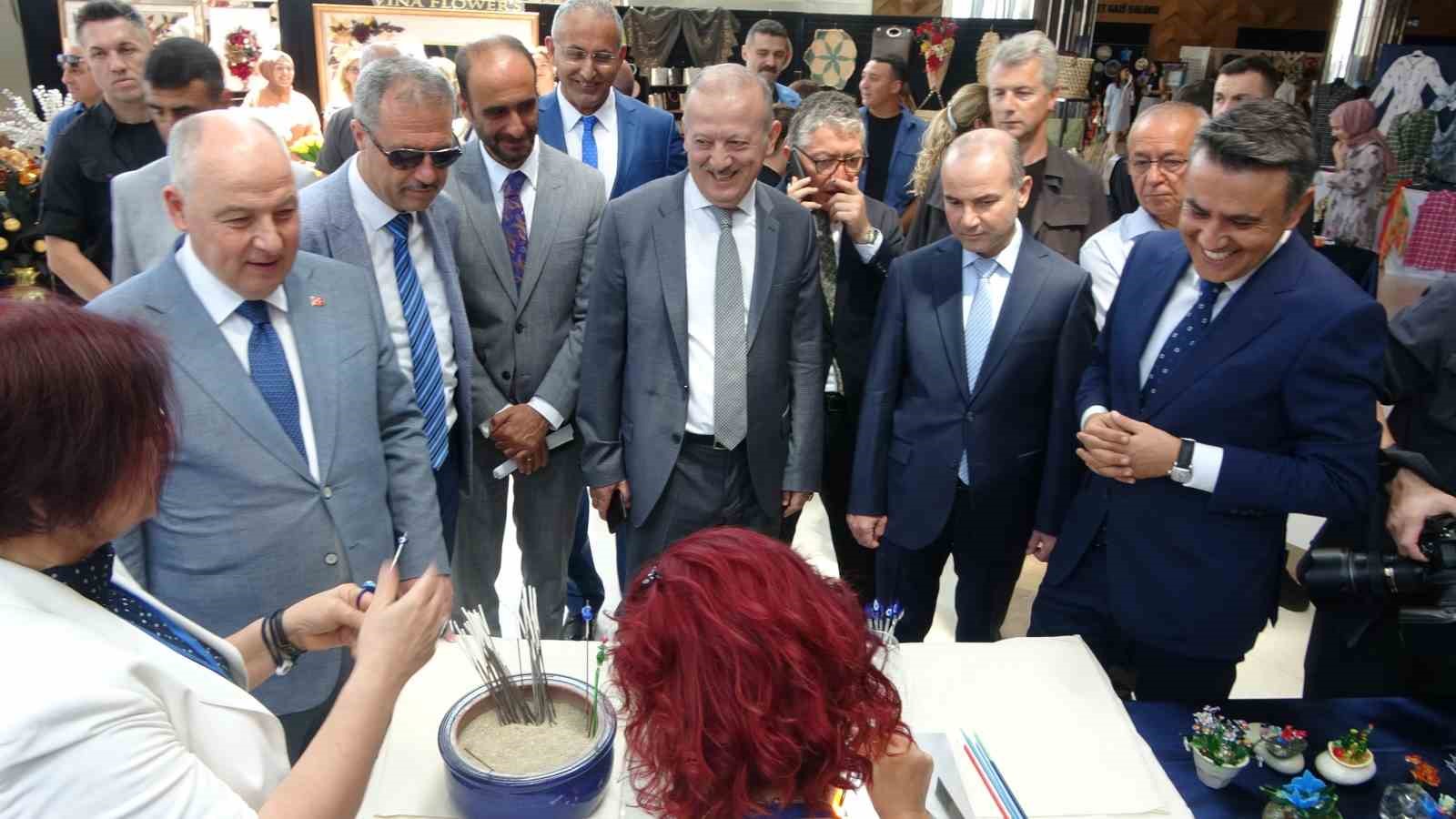 115 kursta hazırlanan binlerce el emeği eser beğeni topladı
