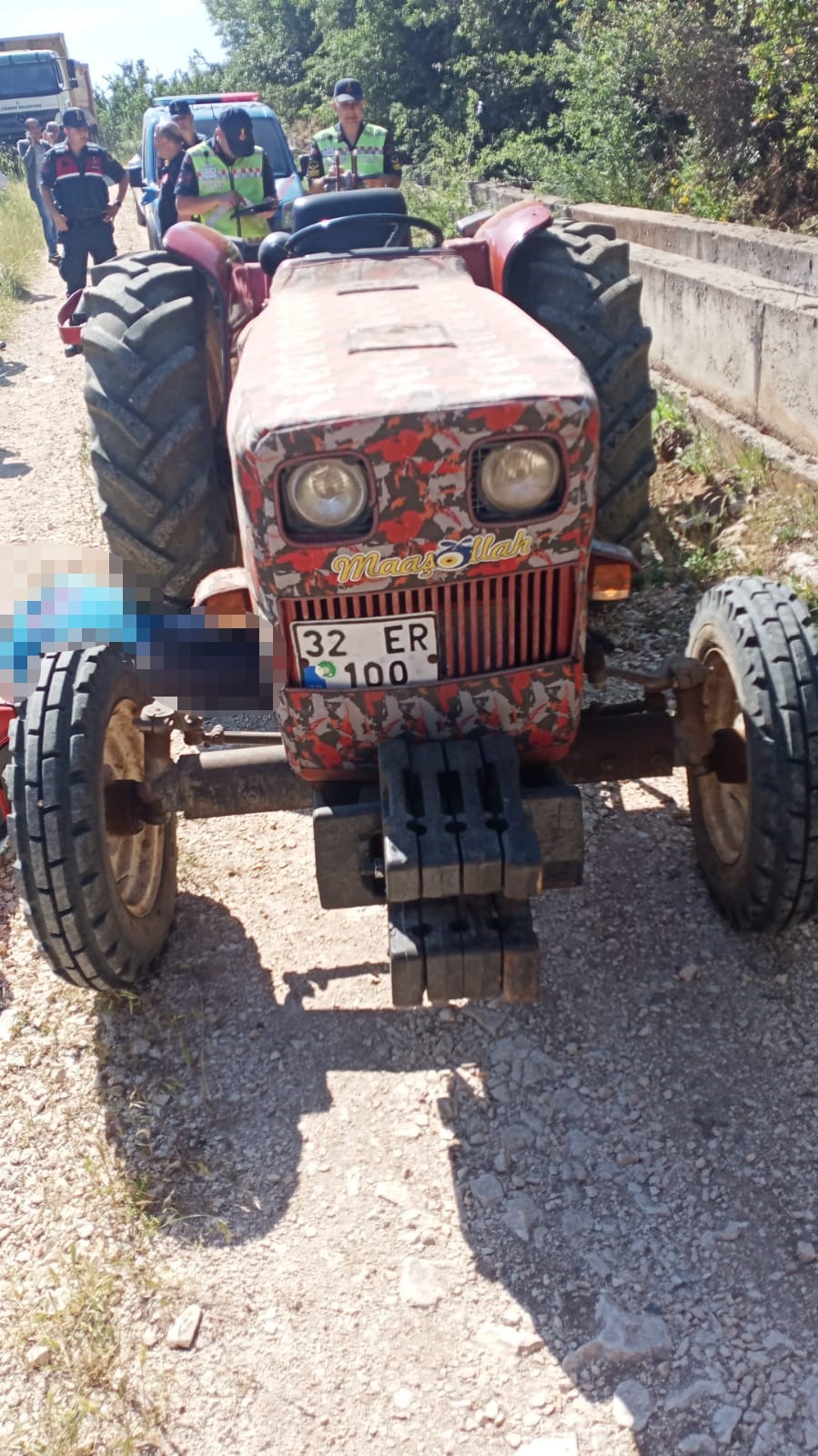 Hareket halindeki traktörden düşerek hayatını kaybetti
