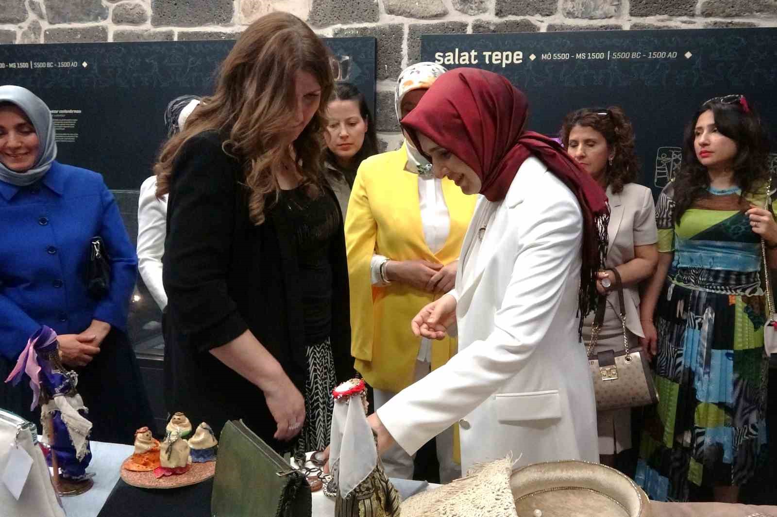 Diyarbakır Olgunlaşma Enstit&uuml;s&uuml;&rsquo;nden tarihi m&uuml;zede defile
