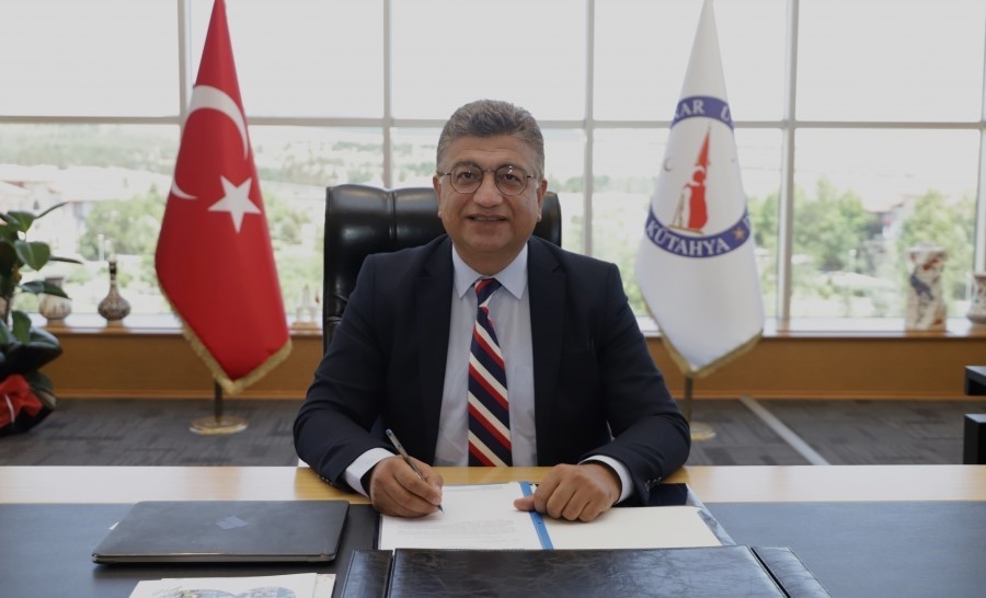 Rektör Süleyman Kızıltoprak: "Görevlendirmeler liyakat ve verim artışı esasına göre yapıldı"