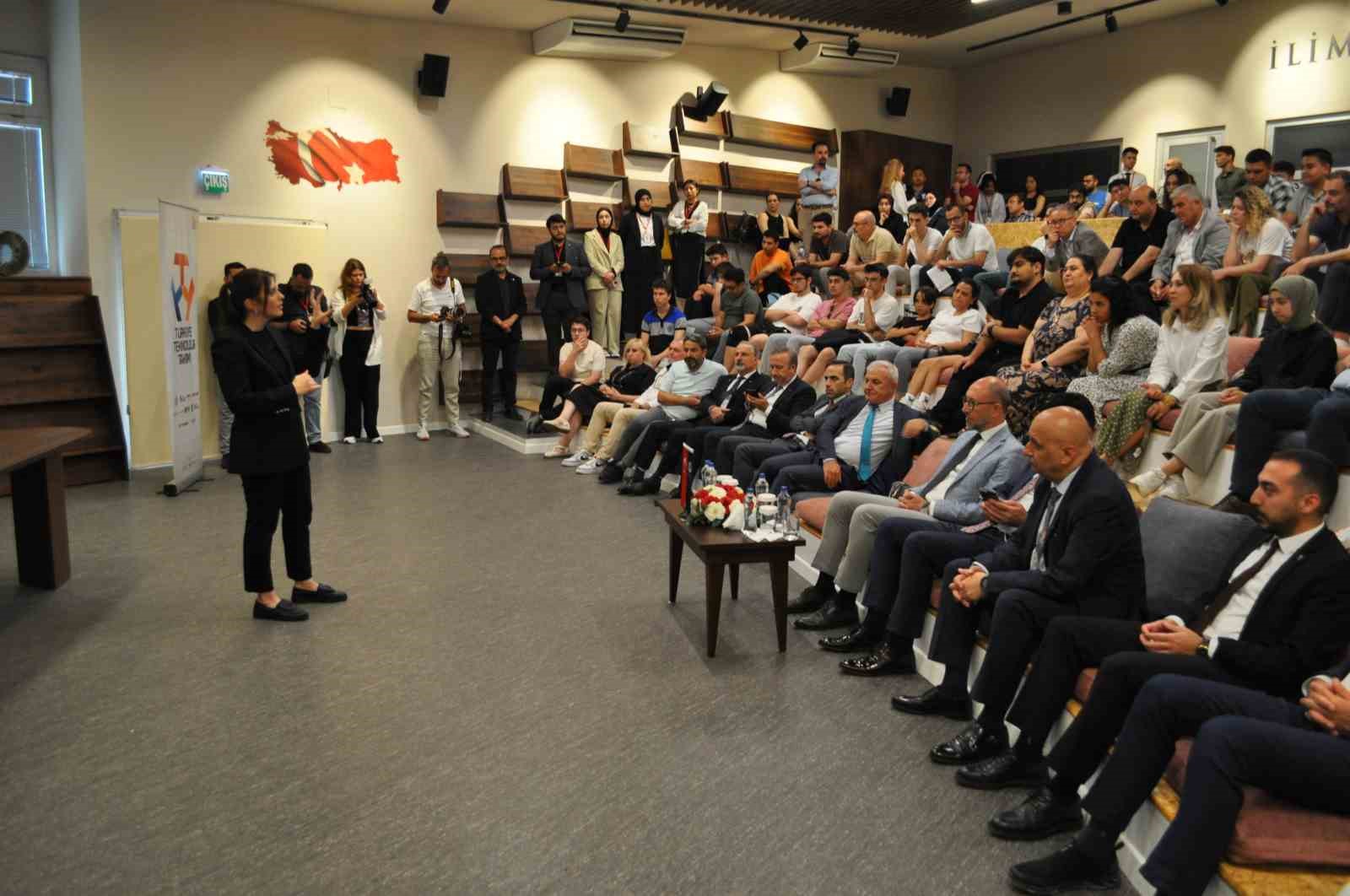 İrem Bayraktar Aksakal: "Daha fazla teknoloji girişimini ülkemize getirmek istiyoruz"