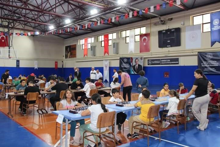 &Ccedil;al&rsquo;da hamleler birincilik i&ccedil;in yapıldı
