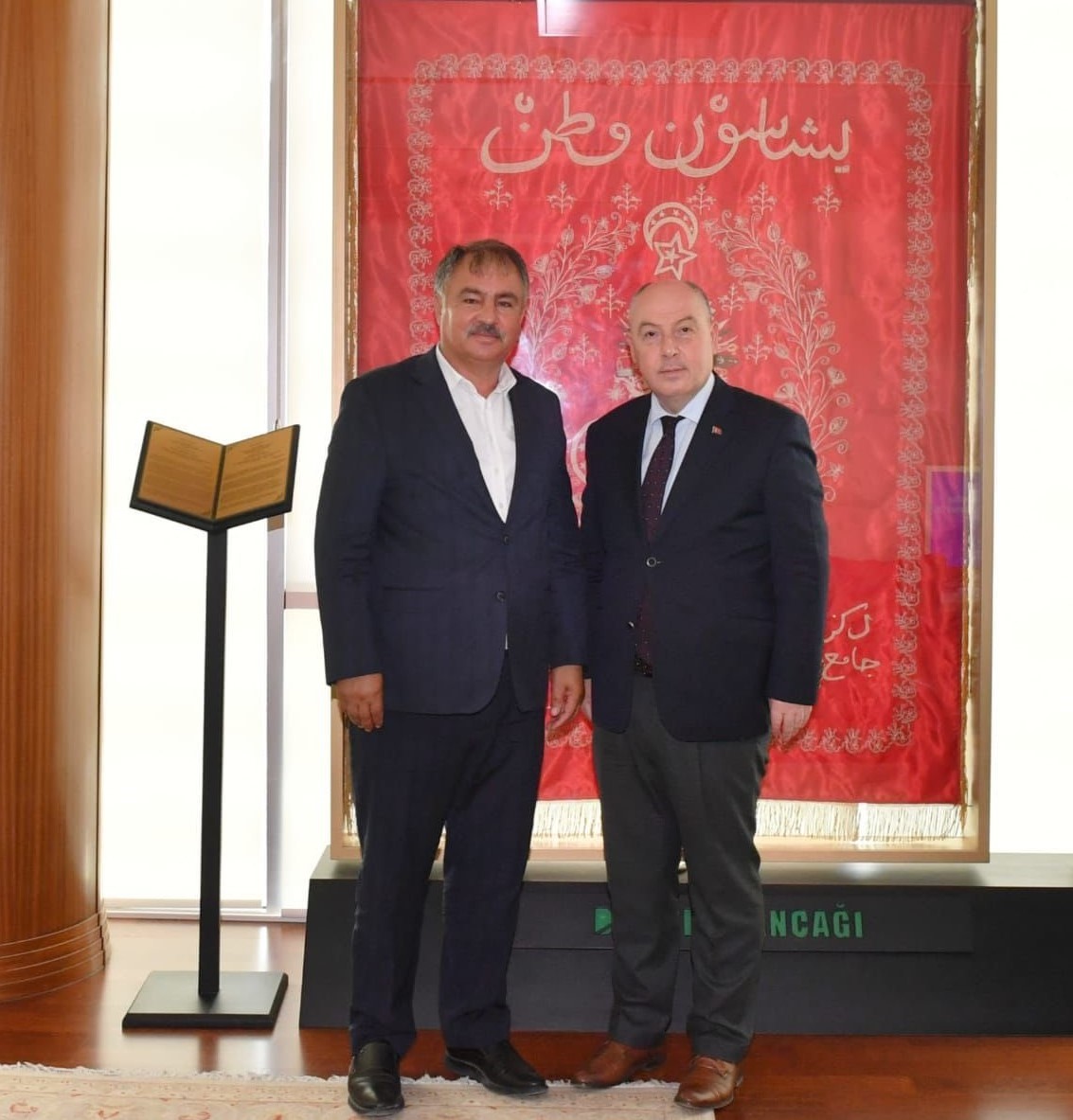 Beyağa&ccedil; Belediye Başkanı P&uuml;t&uuml;n&rsquo;den Vali Coşkun&rsquo;a ziyaret
