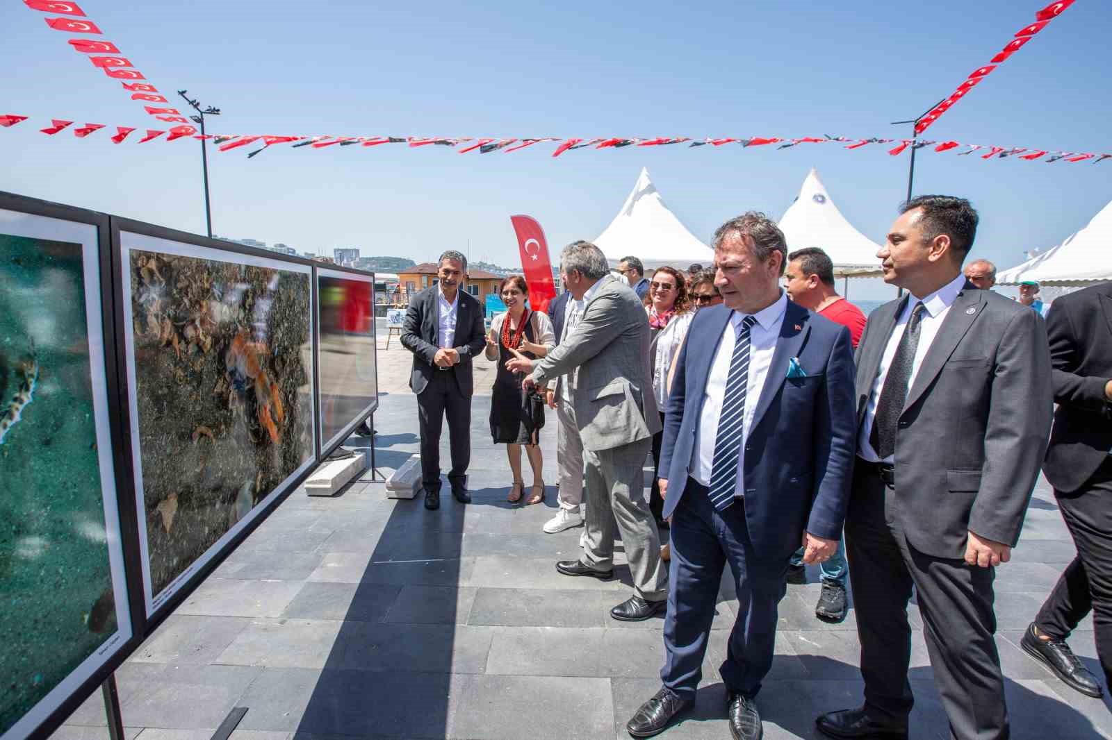 Denizden tencere, otomobil lastiği &ccedil;ıktı
