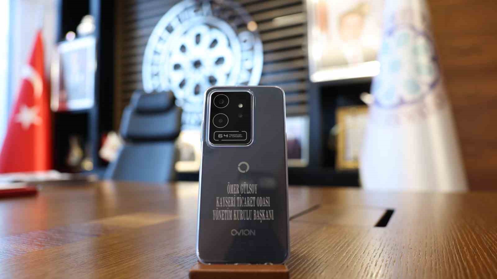 Başkan g&uuml;lsoy: "Yeni akıllı cep telefonu OVION, şehrimizin marka değerine g&uuml;&ccedil; katmıştır"
