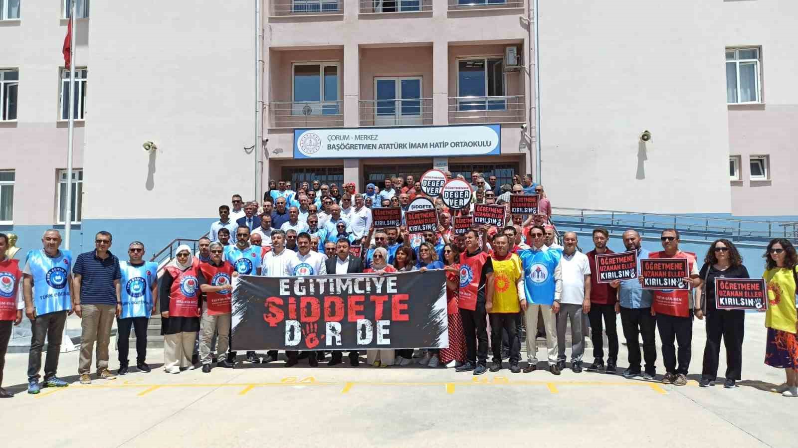 &Ouml;ğrenci velisinin zincirle darp ettiği okul m&uuml;d&uuml;r&uuml; ve hizmetli konuştu
