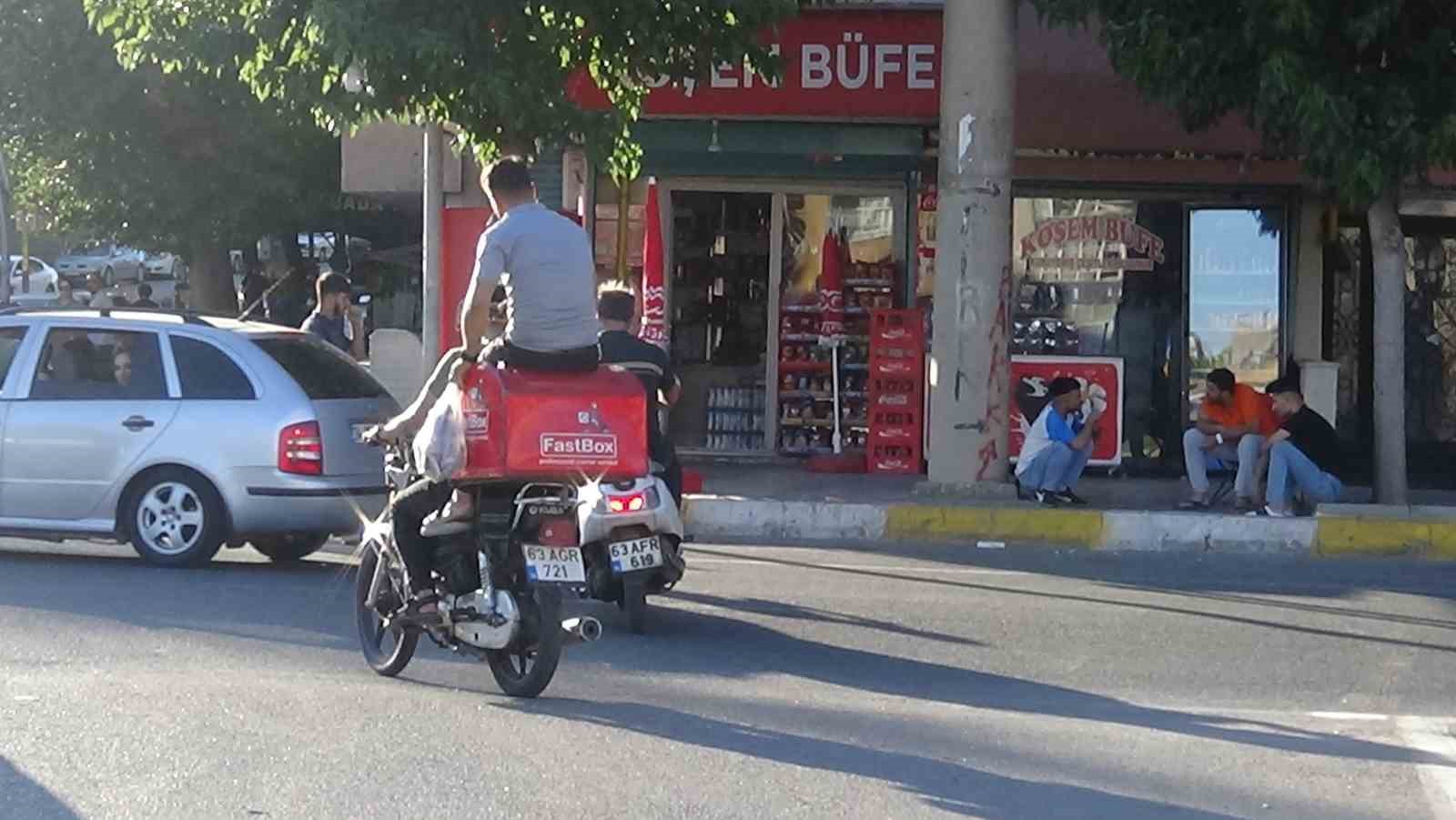 Bagaj kutusu &uuml;zerindeki tehlikeli yolculuk kamerada
