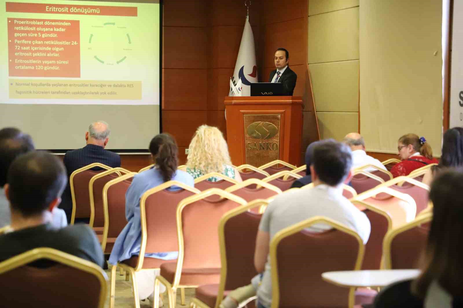 Mezuniyet sonrası İç Hastalıkları Eğitim Kursu
