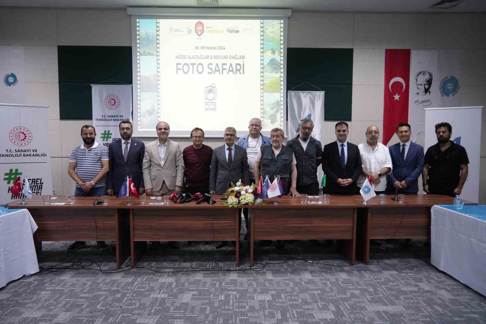 Aladağlar ve Bolkar Dağları&rsquo;ndaki fotoğraf yarışmasının tanıtım toplantısı yapıldı
