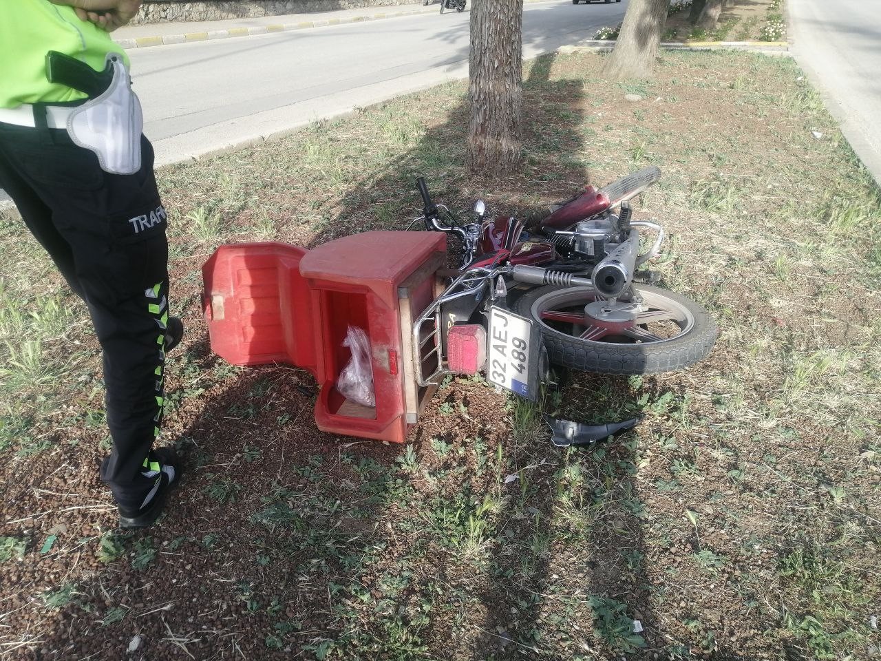 Isparta&rsquo;da iki motosiklet &ccedil;arpıştı: 2 yaralı
