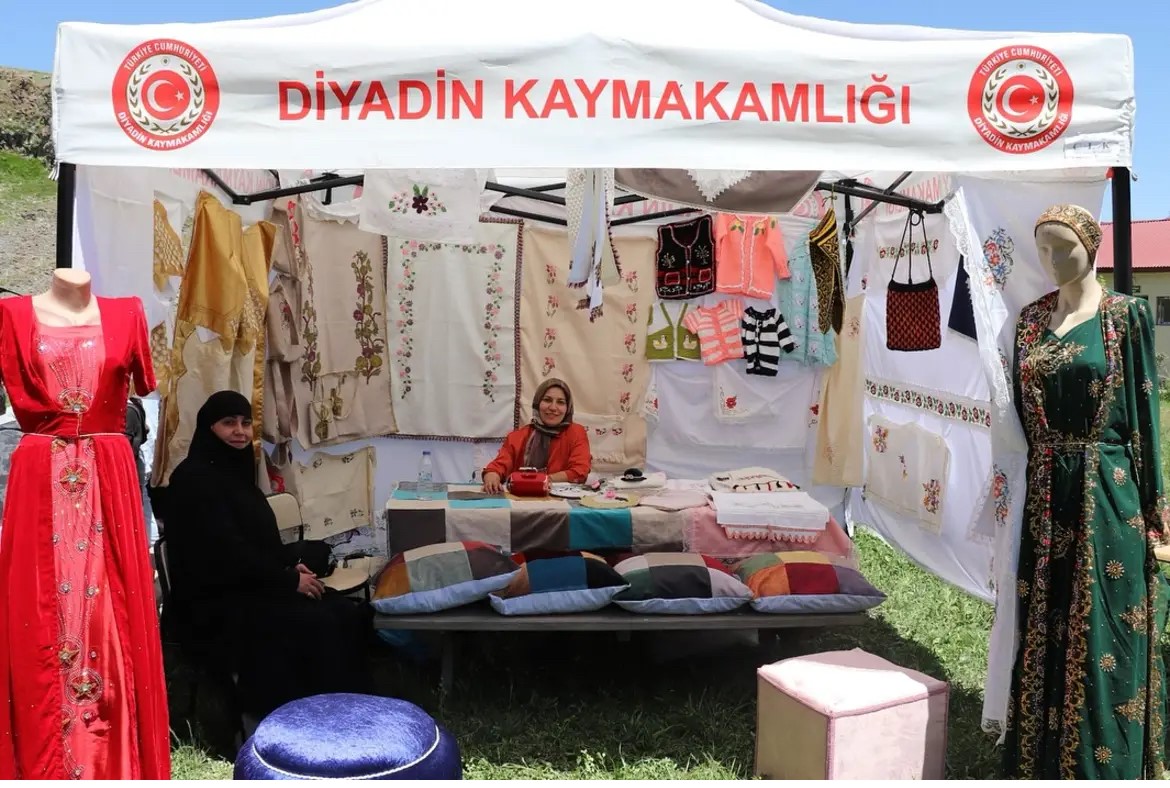 Diyadin’de yıl sonu sergisi