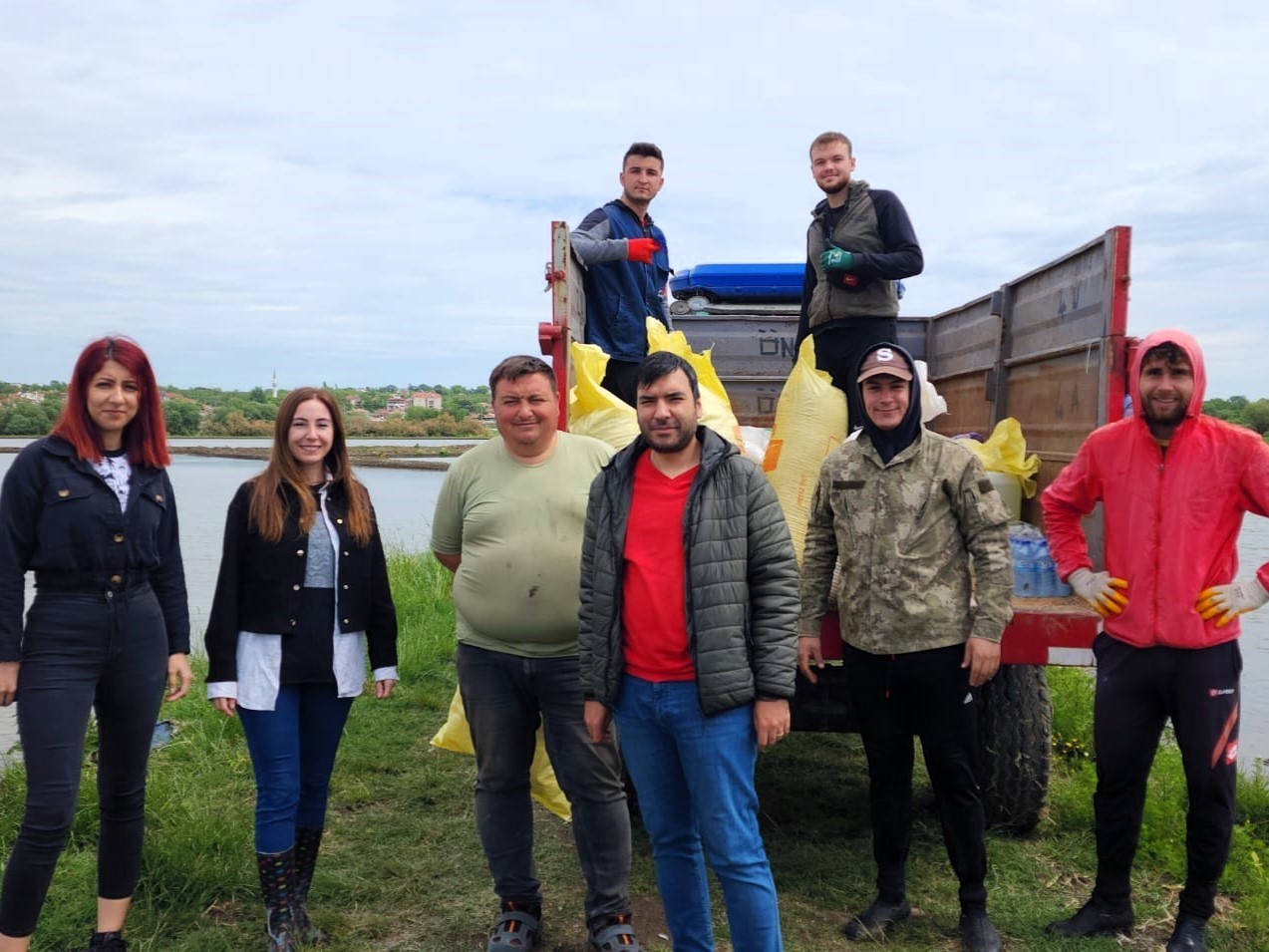 Pehlivank&ouml;y&rsquo;de &ccedil;eltik tohumları su ve toprakla buluştu
