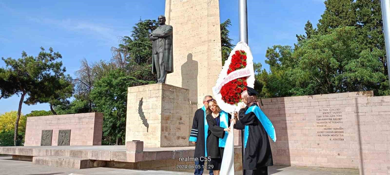 Asırlık Çınar Necatibey, 100. dönem mezunlarını verdi İhlas Haber Ajansı