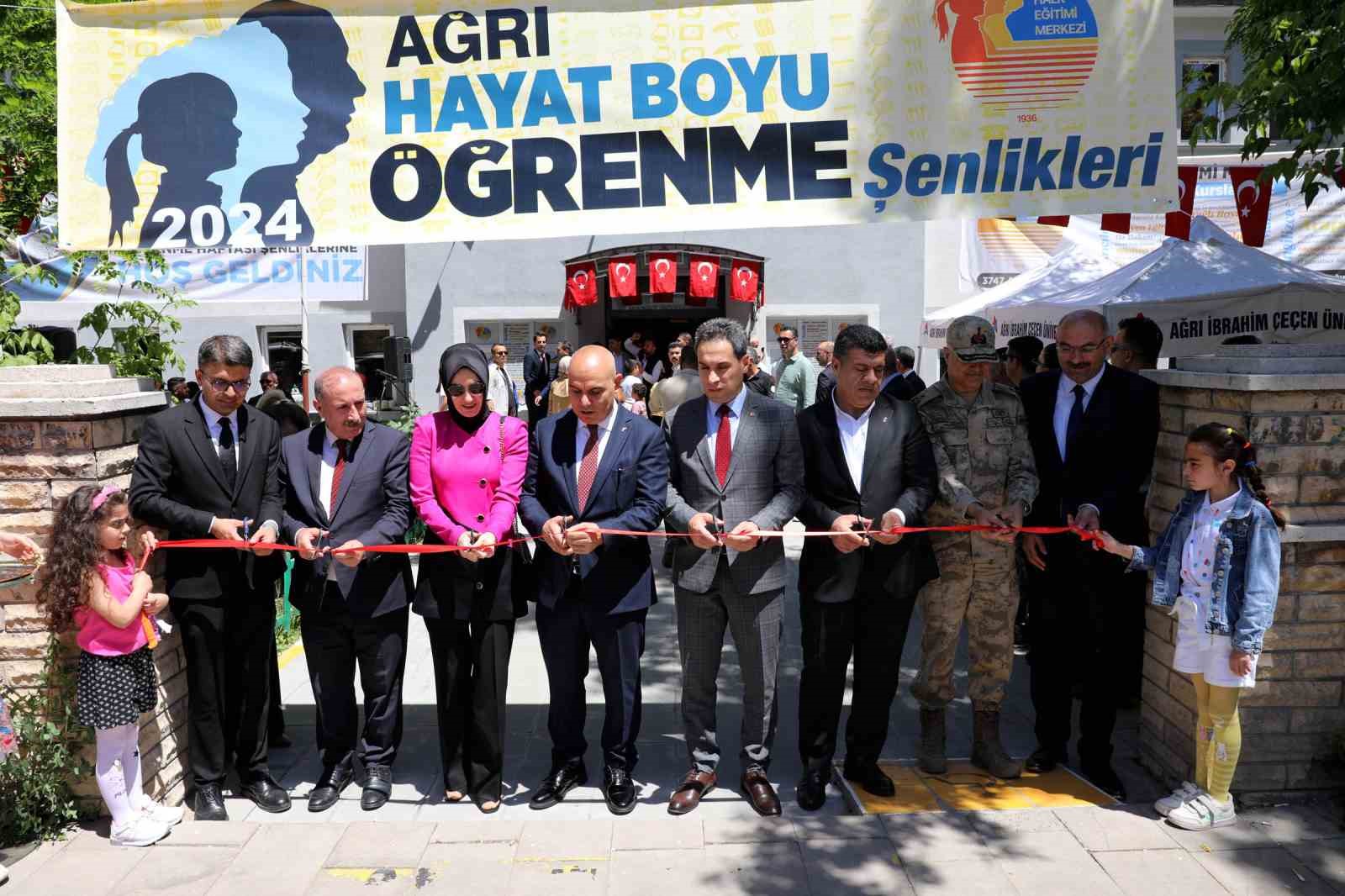 Ağrı'da Hayat Boyu Öğrenme Şenliği düzenlendi İhlas Haber Ajansı