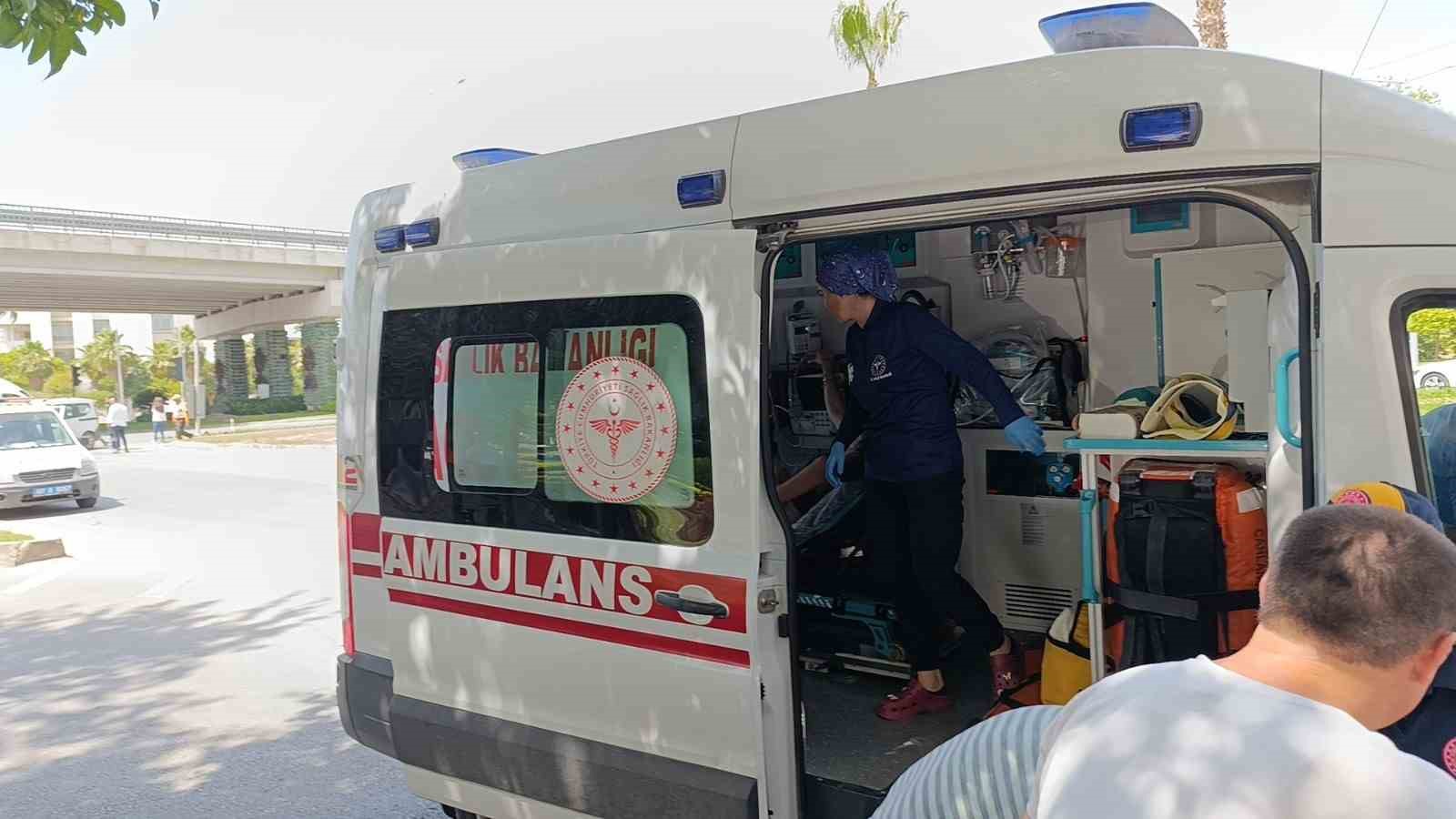 Kazaya giden ambulans kaza yaptı
