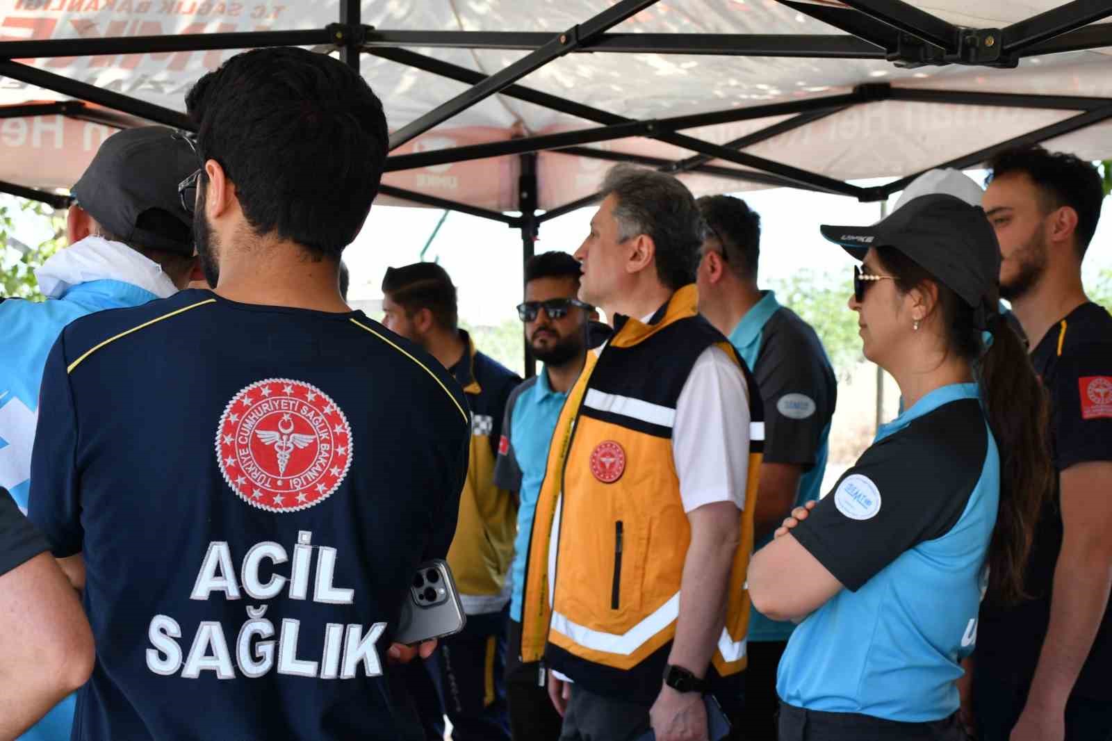 Gaziantep&rsquo;te ambulans s&uuml;r&uuml;ş eğitimleri nefes kesti
