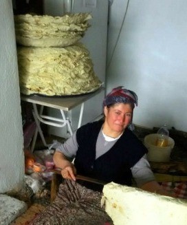 Kendisinden ayrılmak isteyen eşini takip edip 3 kişiyi &ouml;ld&uuml;ren sanığa ağırlaştırılmış m&uuml;ebbet verildi

