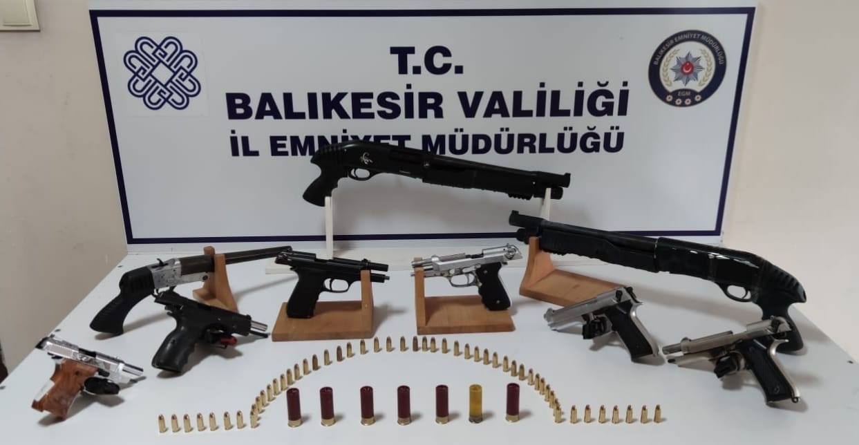 Burhaniye&rsquo; de huzur operasyonları devam ediyor
