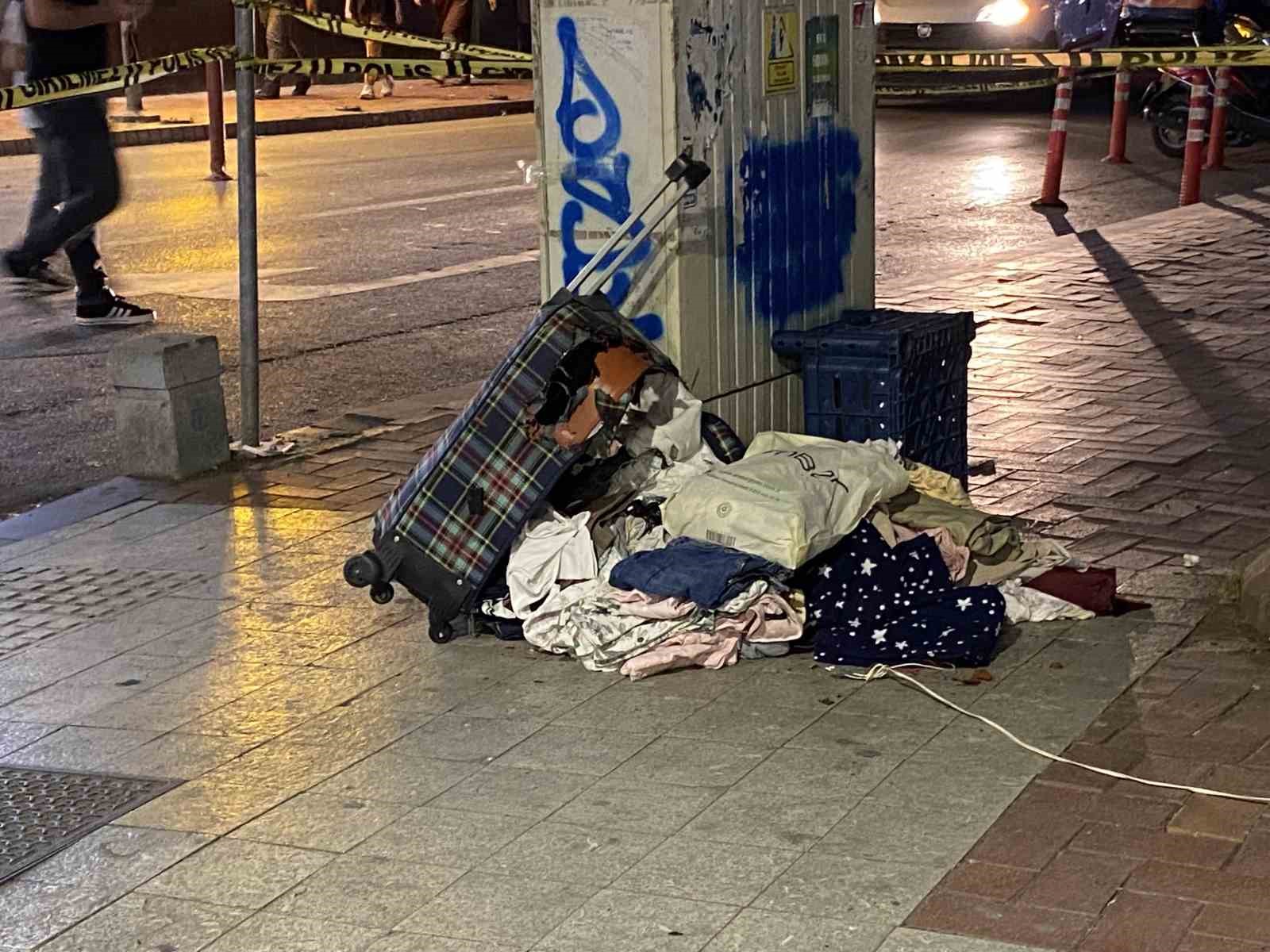 Şehir merkezindeki şüpheli valiz fünye ile patlatıldı