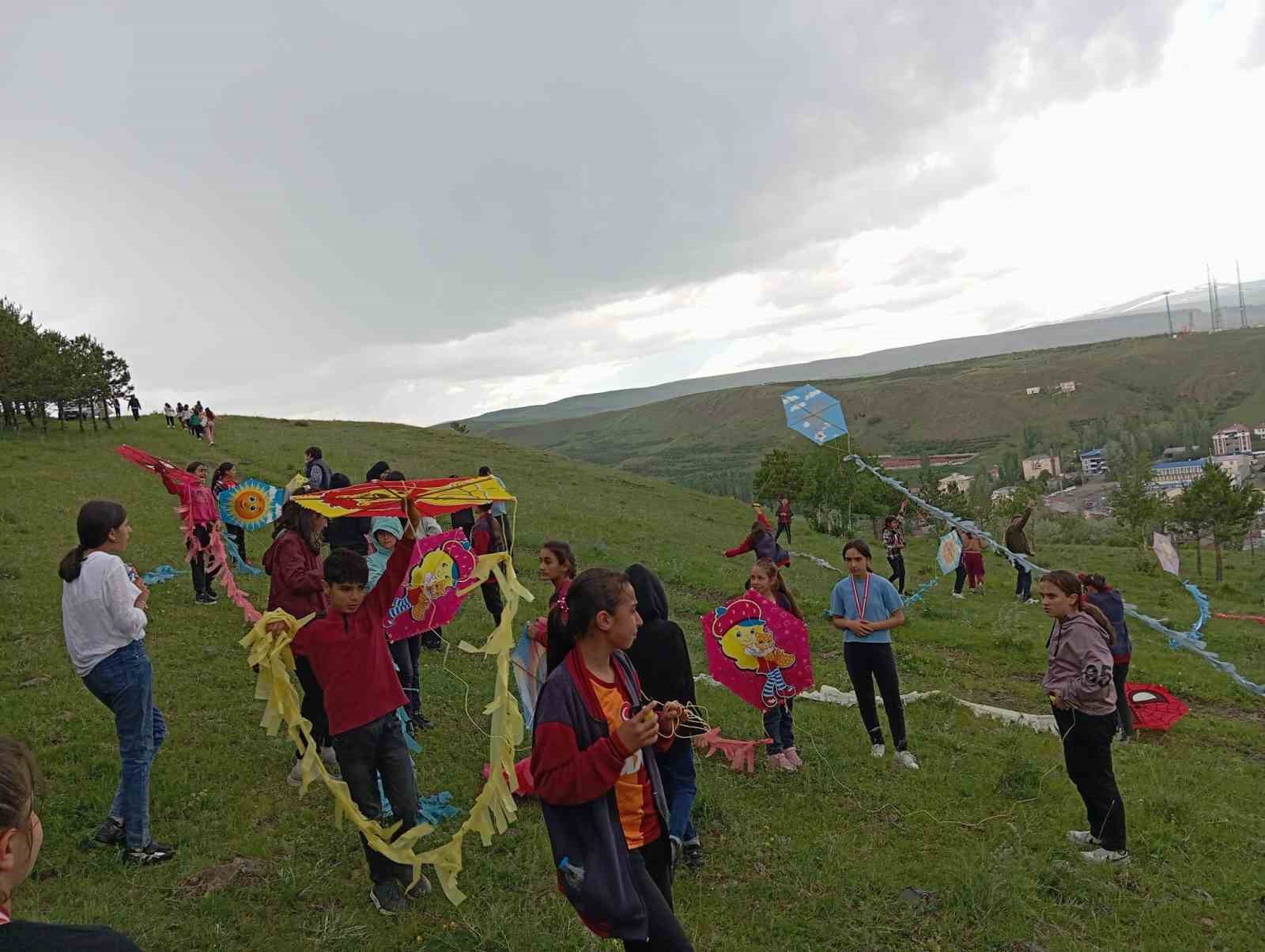 Susuz&rsquo;da u&ccedil;urma şenliği

