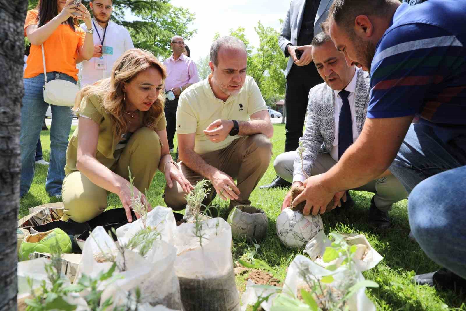 Niğde Ömer Halisdemir Üniversitesi’nde ’Çevre Haftası’ etkinlikleri düzenlendi
