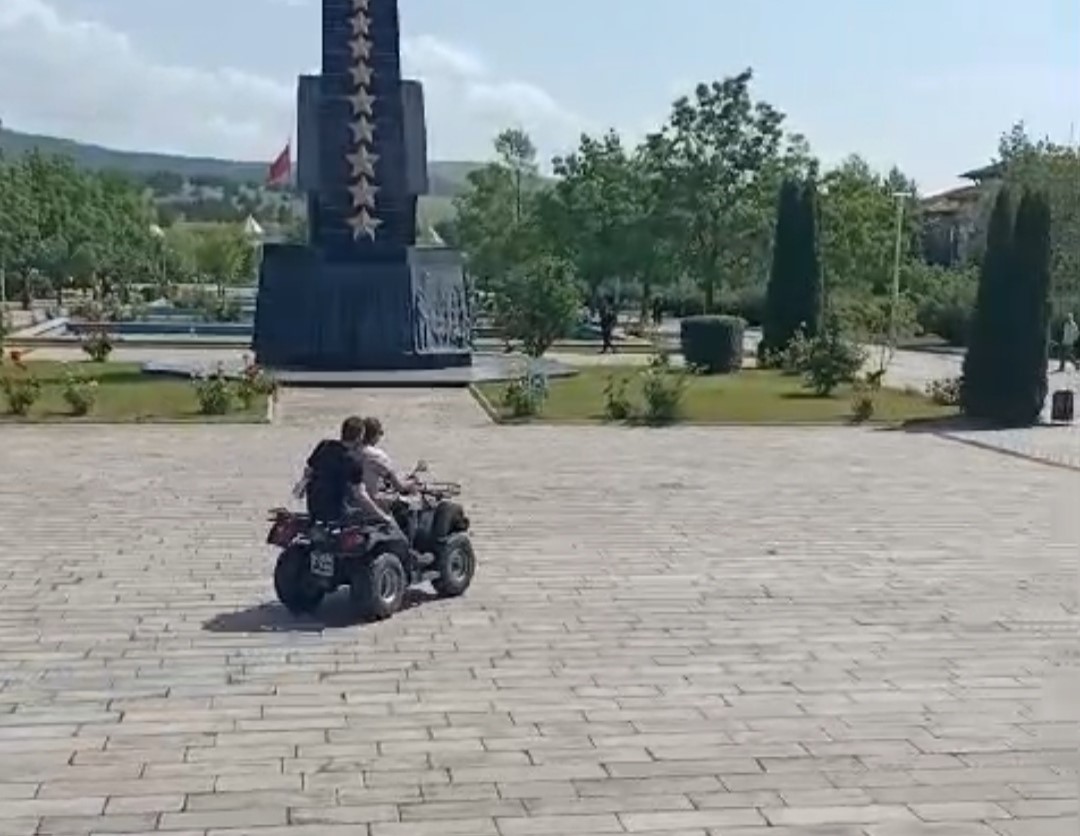 K&uuml;tahya&rsquo;da sınavlara ge&ccedil; kalma durumundaki &ouml;ğrencilerin imdadına DP&Uuml; yetişti
