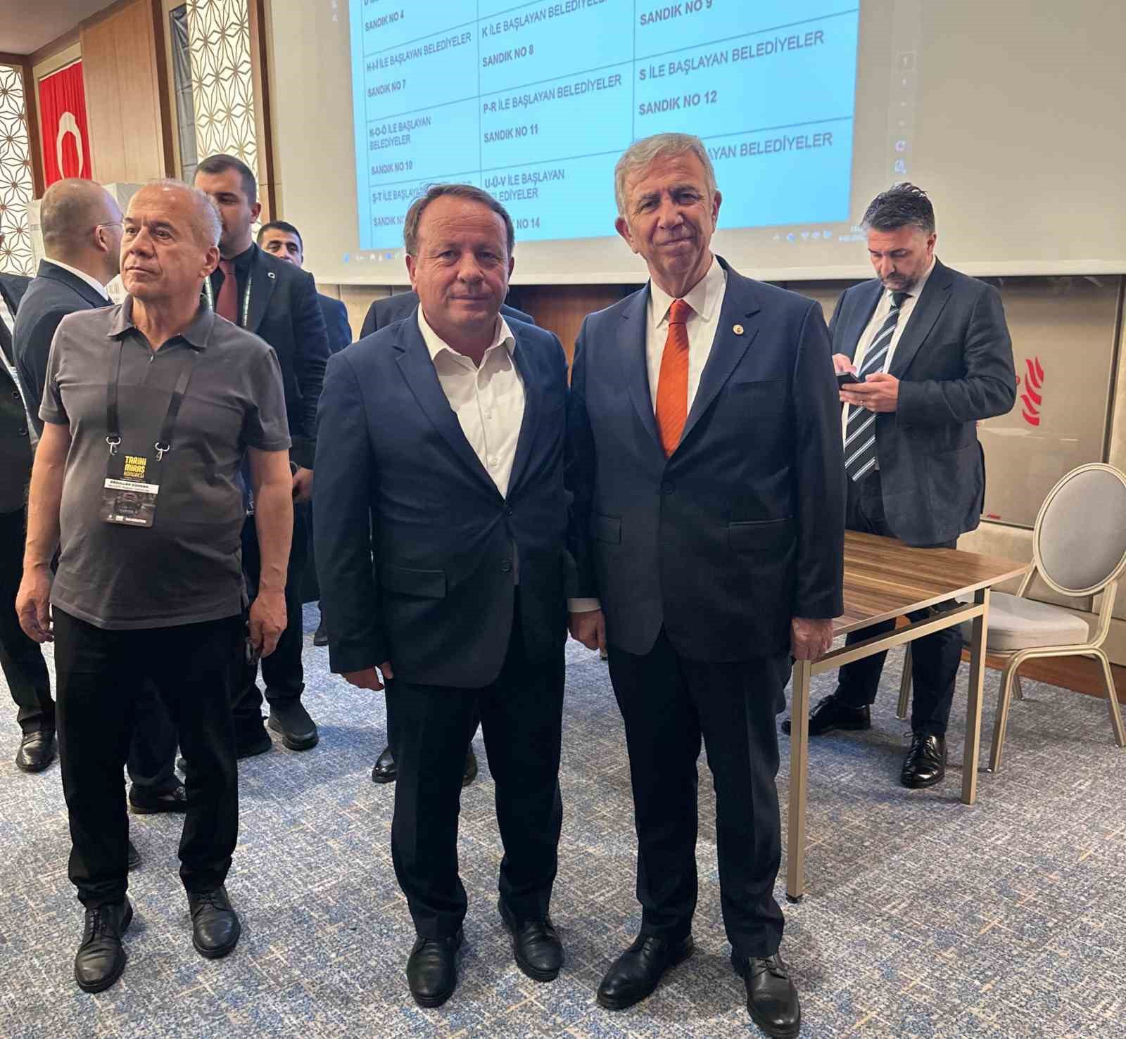 Başkan Murat Orhan Tarihi Kentler Birliği Enc&uuml;men &uuml;yesi se&ccedil;ildi
