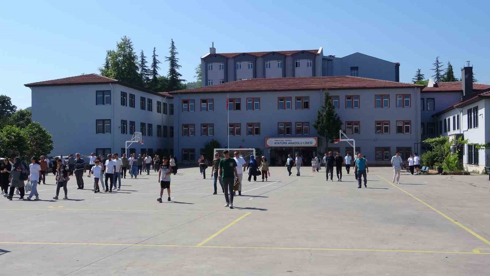 Zonguldak’ta YKS heyecanı: Üniversite hayalleri için ter döktüler