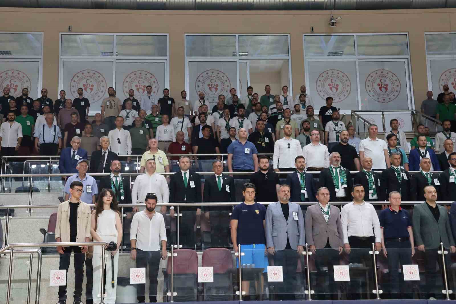 Kocaelispor’da olağanüstü seçimli kongre başladı
