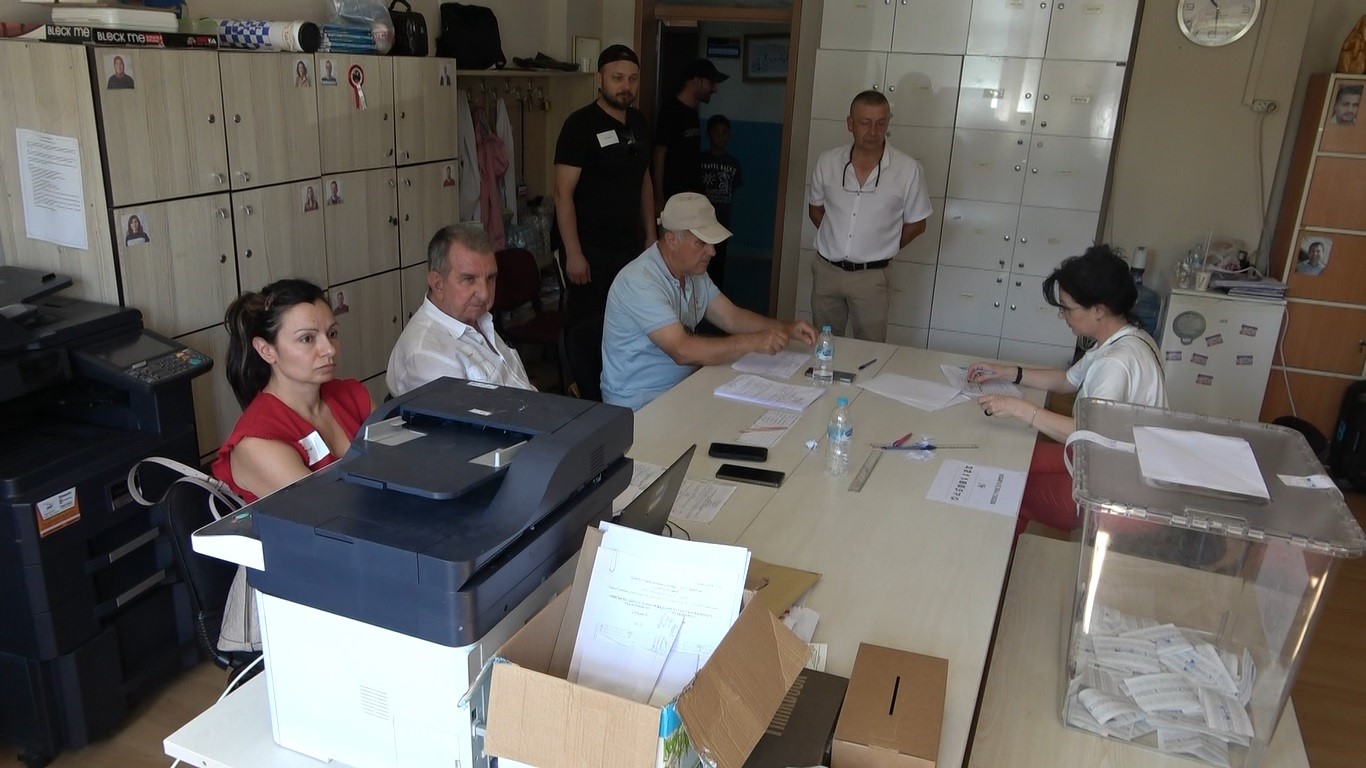 Balıkesir&rsquo;de Bulgaristan vatandaşları i&ccedil;in sandık kuruldu
