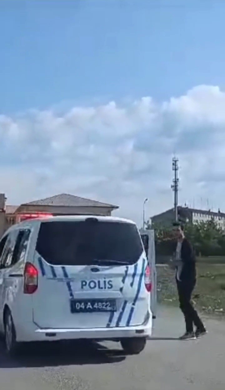 Polislerin özverili çalışması YKS’de mağduriyetleri önledi
