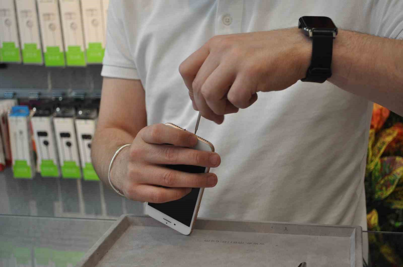 Sıcaklarda cep telefonunuzu uzun s&uuml;re şarjda bırakmayın
