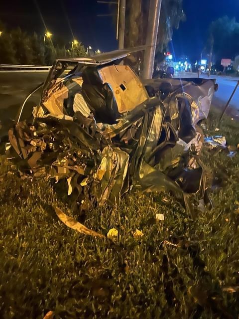 Otomobil ikiye bölündü, feci kazada sürücü hayatını kaybetti 