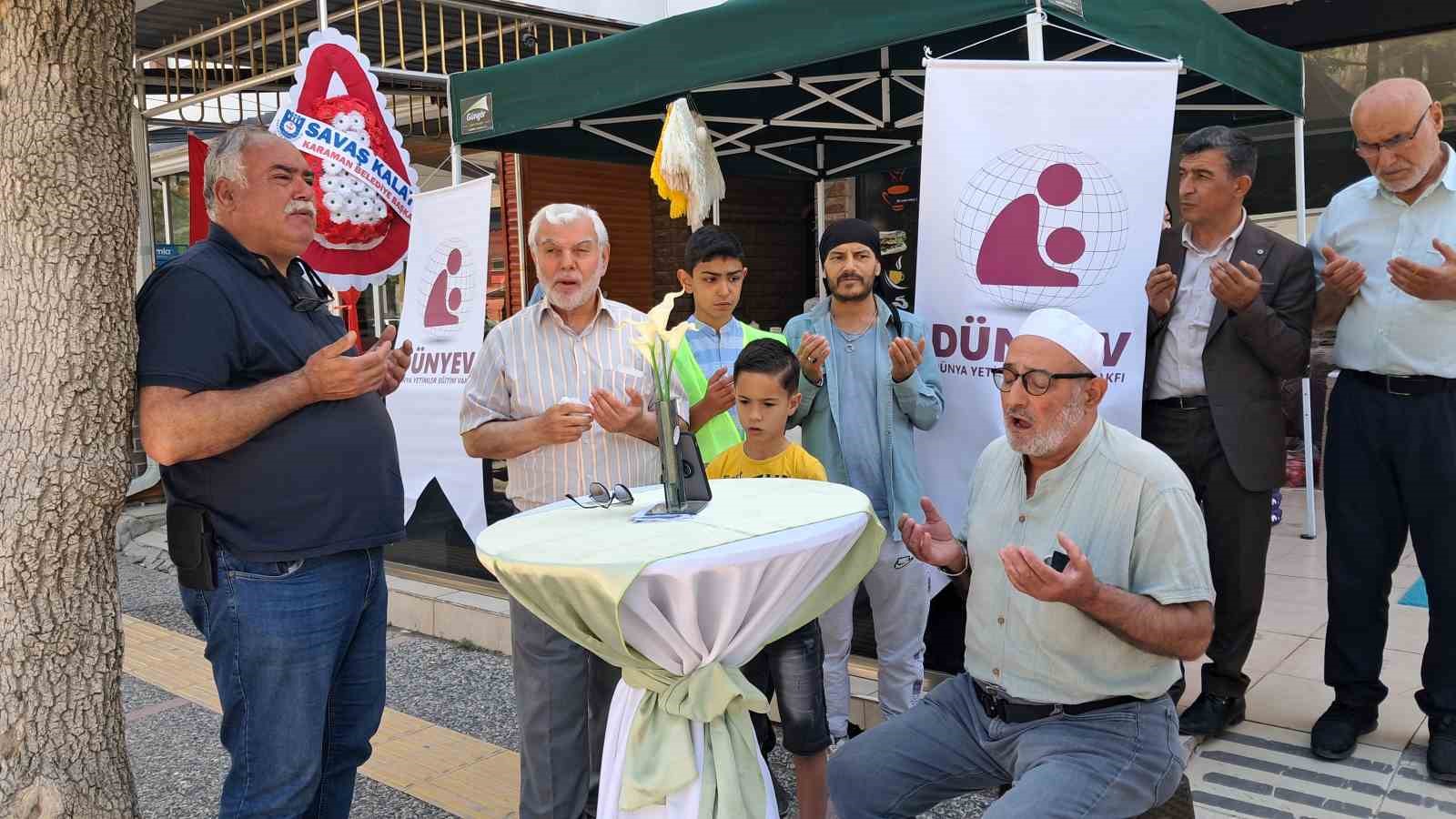 Karaman’da yetimler için düzenlenen hayır çarşısı dualarla açıldı