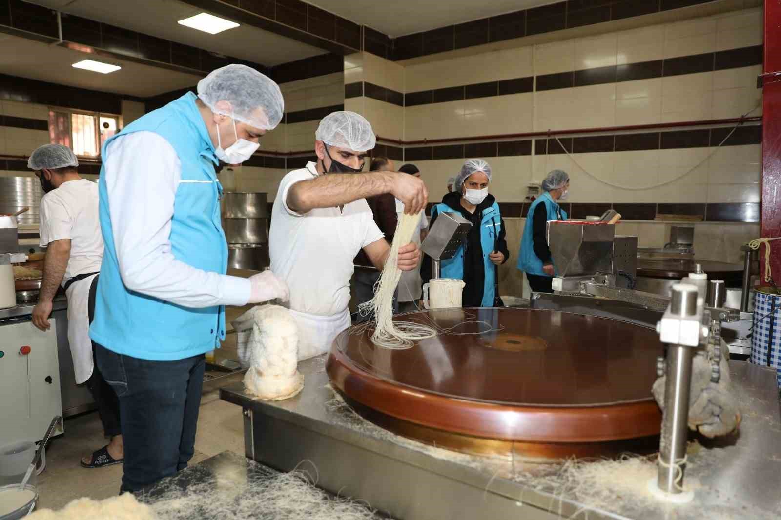 Diyarbakır&rsquo;da sağlıklı gıda i&ccedil;in 5 bin kişiye işbaşı eğitimi
