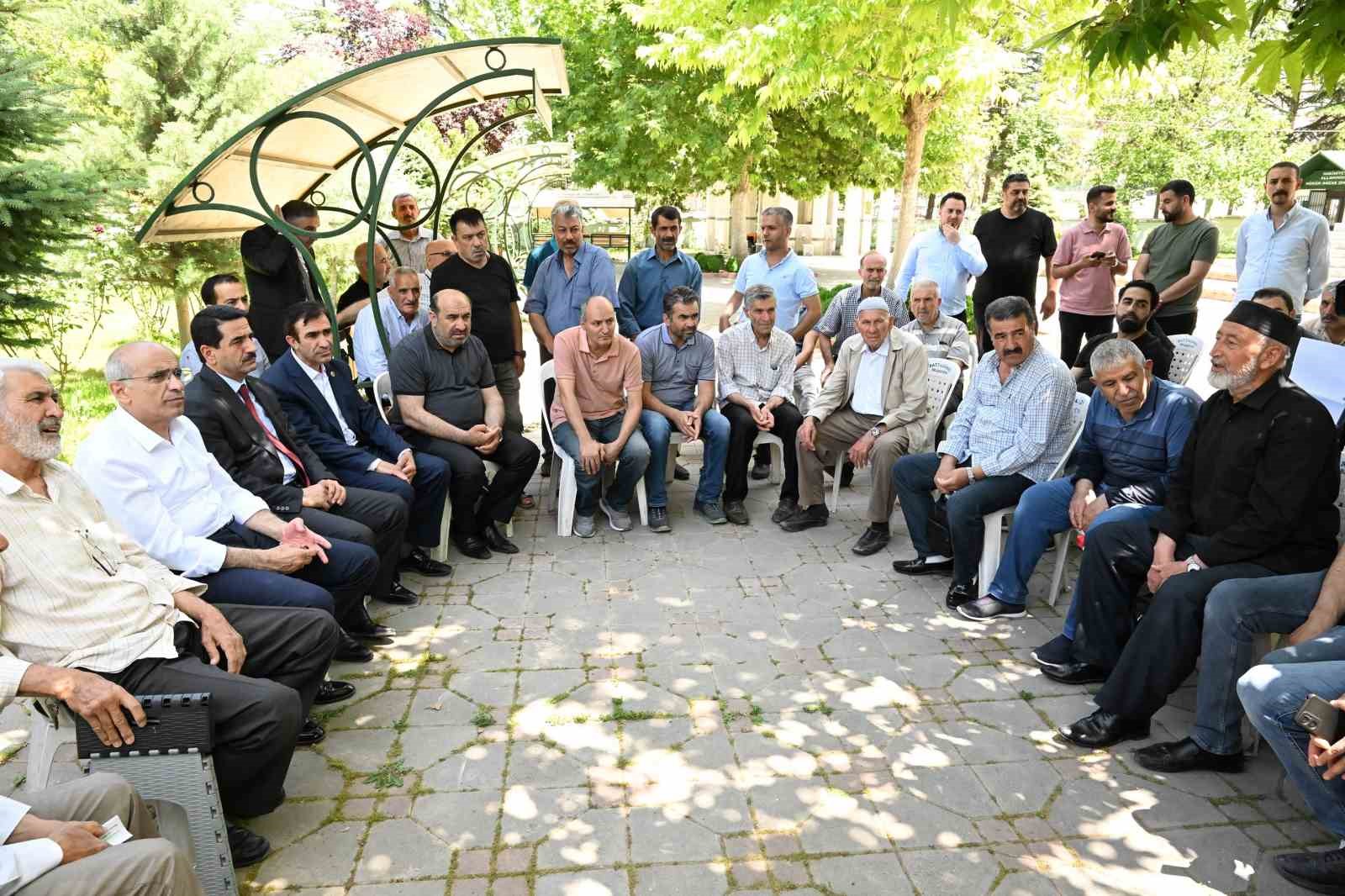 Taşkın, Çöşnük Mahallesi sakinlerini dinledi