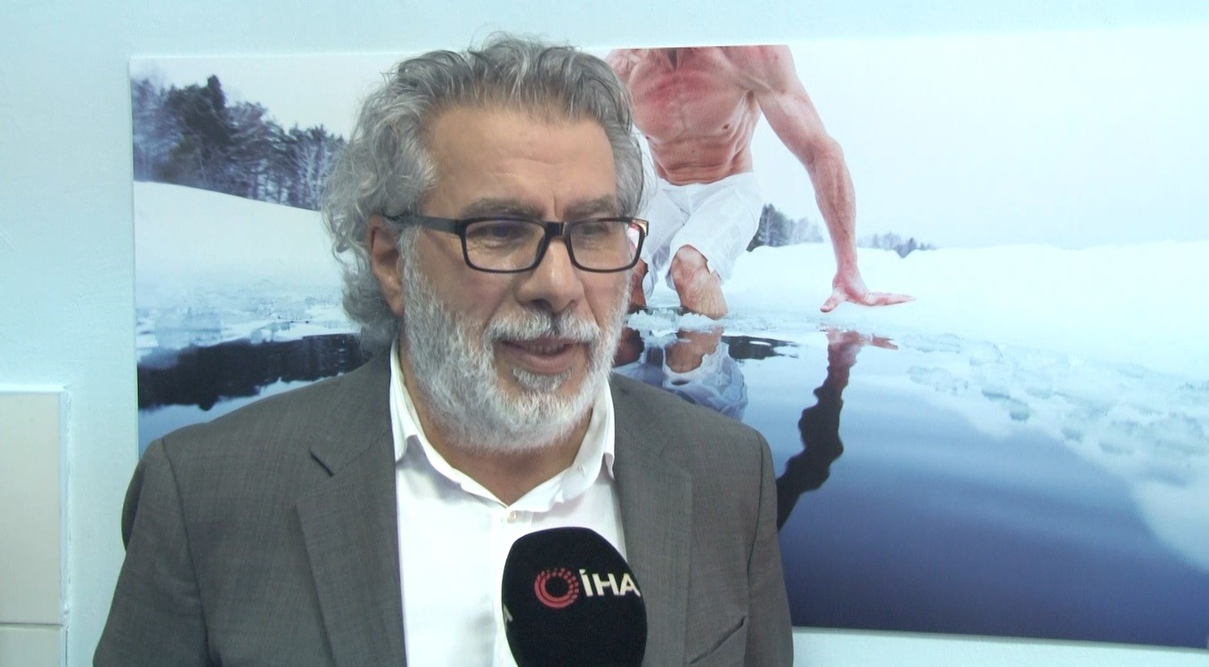 D&uuml;nyaca &uuml;nl&uuml; yıldızlarla g&uuml;ndeme gelen kriyoterapi cihazı İstanbul Tıp Fak&uuml;ltesi&rsquo;nde 